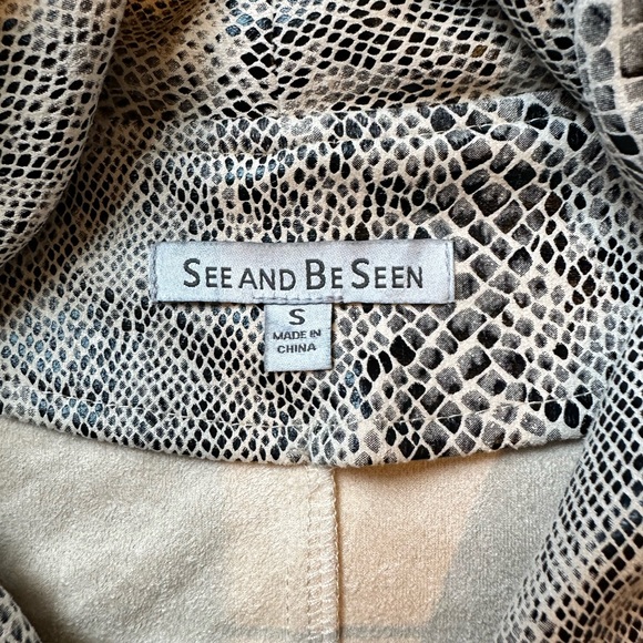Trendy jacket, so many details! - Picture 3 of 11
